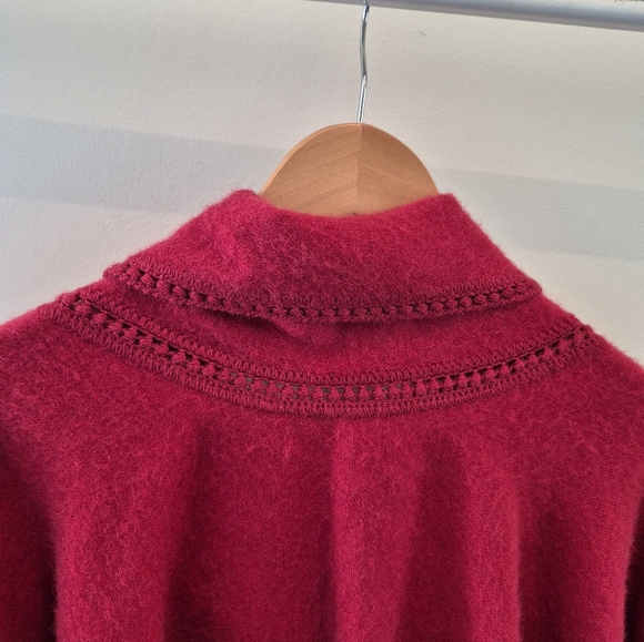 Alpaca Wool Cape In Red, Made In Peru - Picture 6 of 8